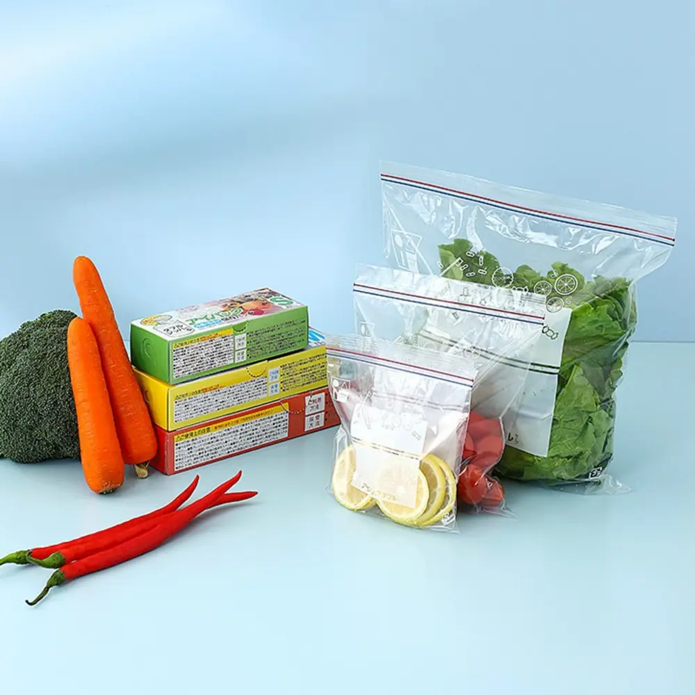 Chuẩn bị túi zip, hộp và khăn giấy giúp việc bảo quản rau khúc tươi được hiệu quả hơn