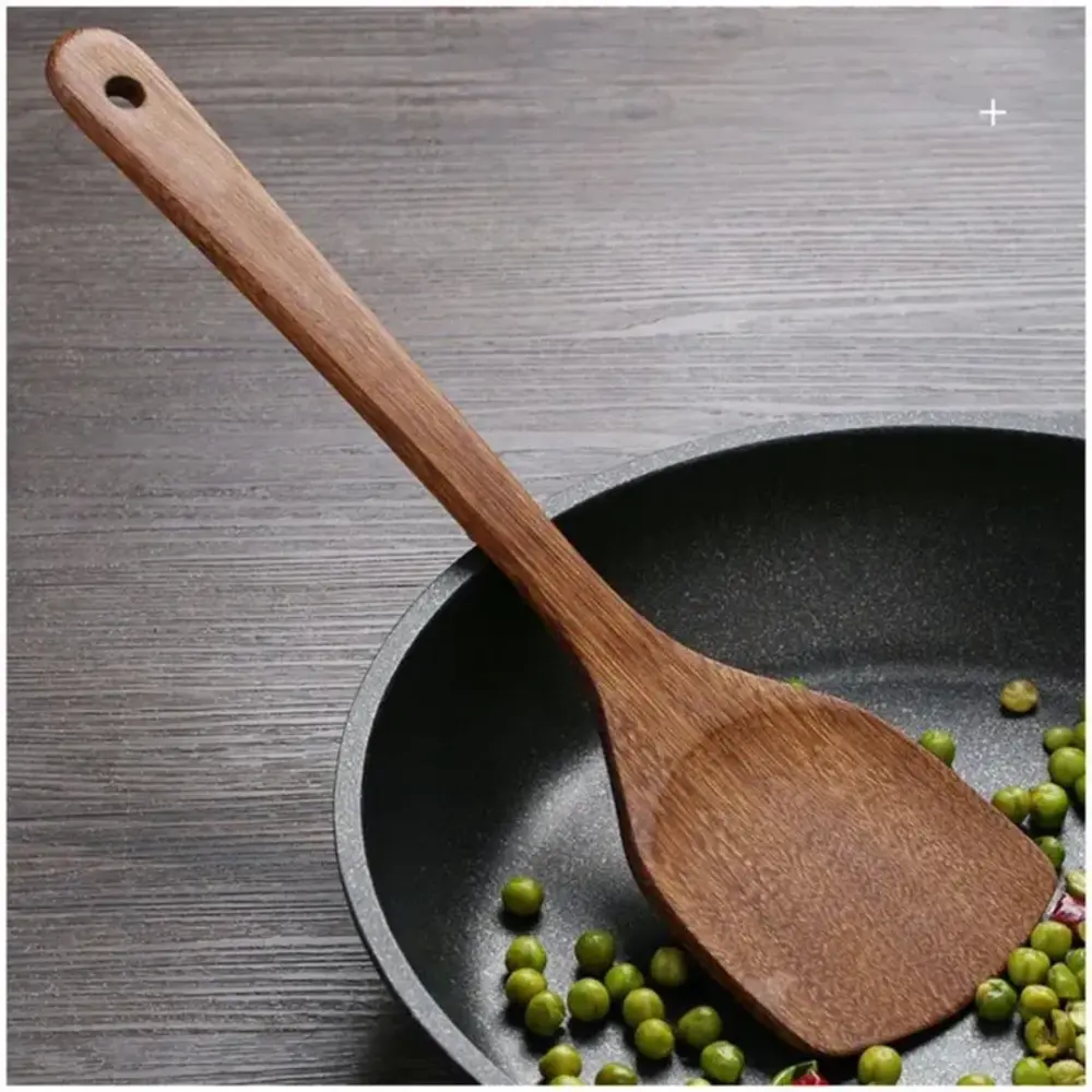 Chỉ nên sử dụng muỗng gỗ hoặc silicon cho chảo chống dính