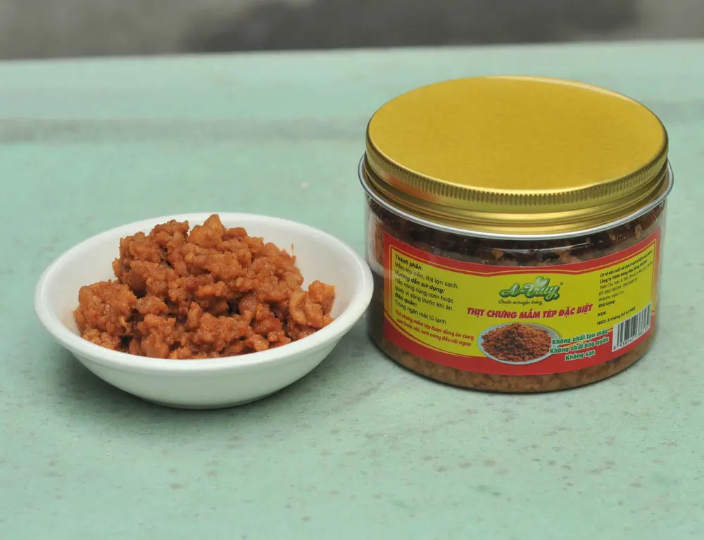 Bảo quản trong tủ lạnh là cách tốt nhất để trả lời câu hỏi "thịt chưng mắm tép bảo quản được bao lâu"